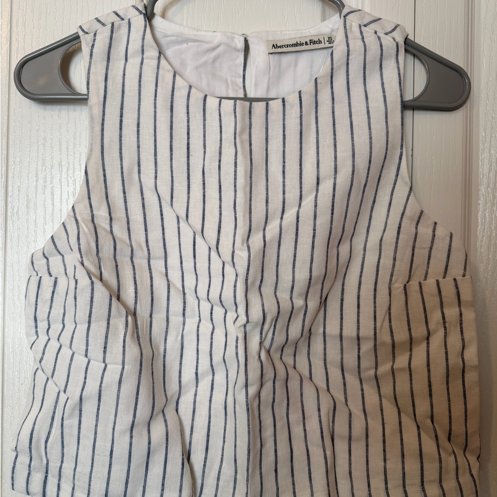 NWT - Abercrombie & Fitch Linen White and Blue Striped Tank Top